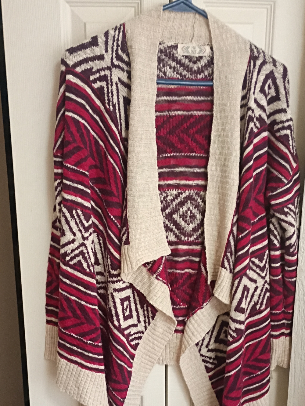 Pink Rose Burgundy and Cream Open-Front Geometric Cardigan